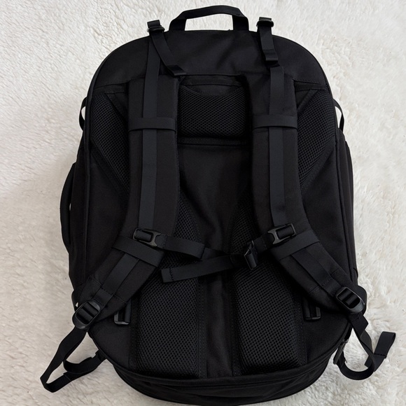 TORTUGA Travel Backpack - Picture 6 of 17